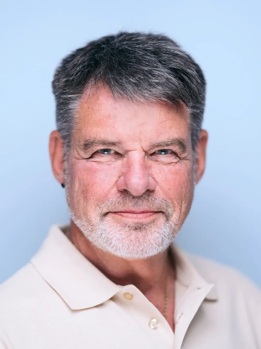 Portræt af tandlæge Per Hugo Beck-Kristensen, Godtand Frederiksberggårdens tandklinik
